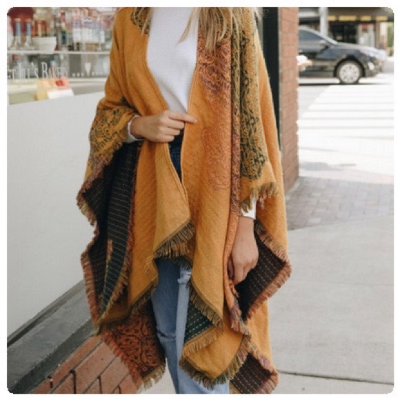 Bohemian Ruana Open Front Poncho - Picture 4 of 8